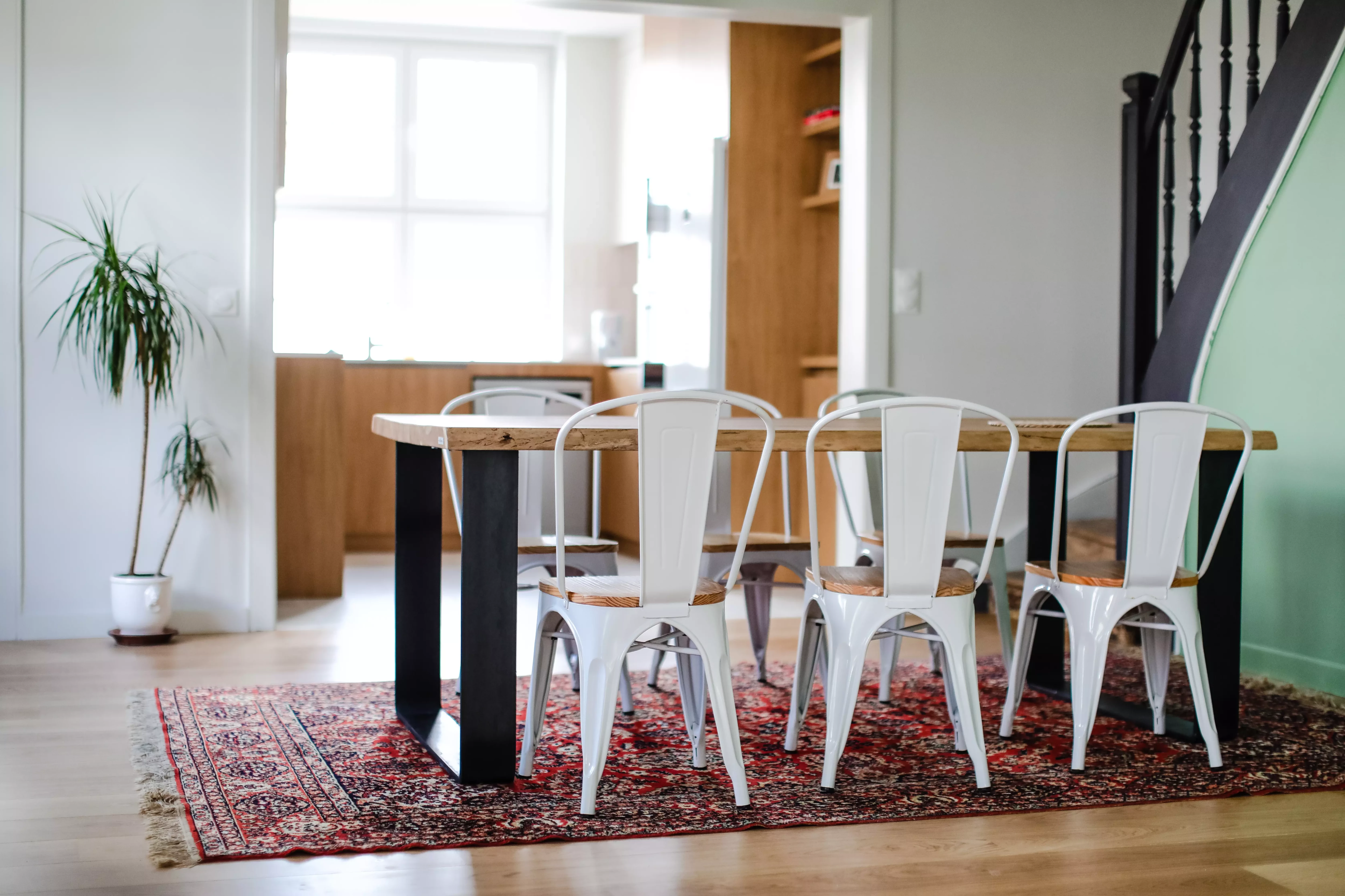 Salon ouvert sur la circulation, projet de rénovation à Tourcoing