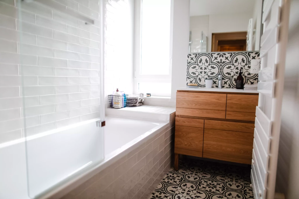 Salle de bains rénovée, maison bel étage Mouvaux