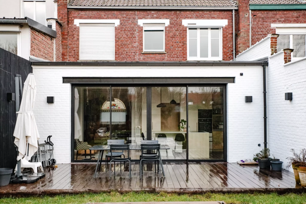 Façade briques peinte et menuiserie aluminium Marcq en Baroeul